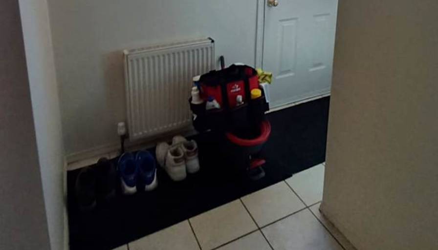 Craig YEG's room