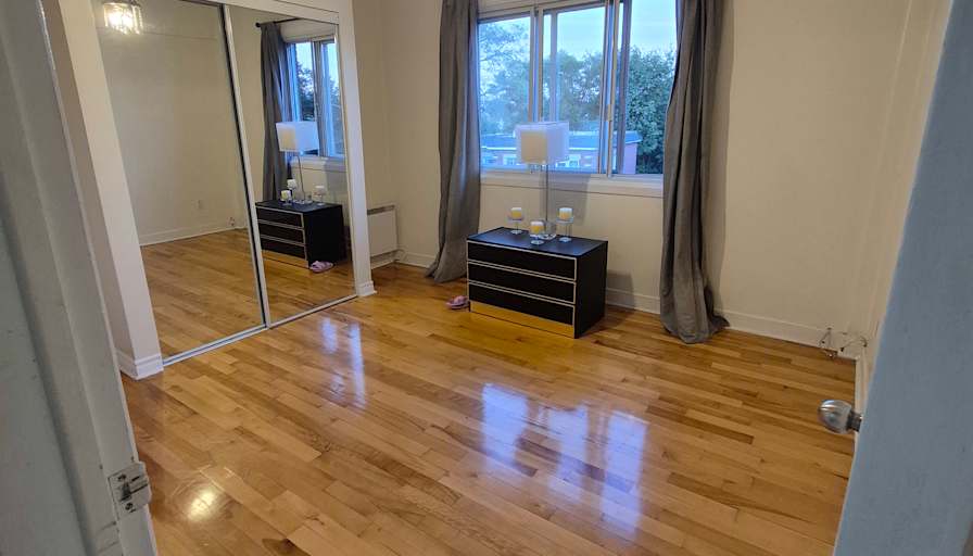 Arash Tang's room