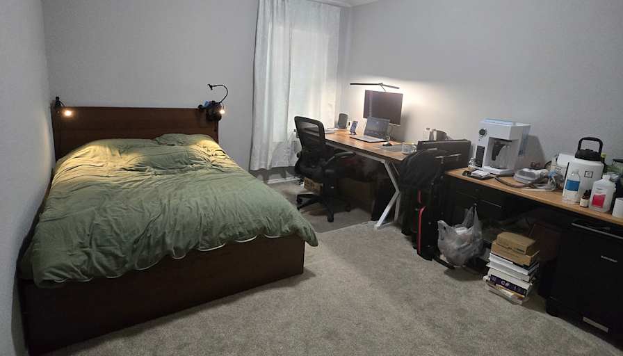 Kim Dee's room