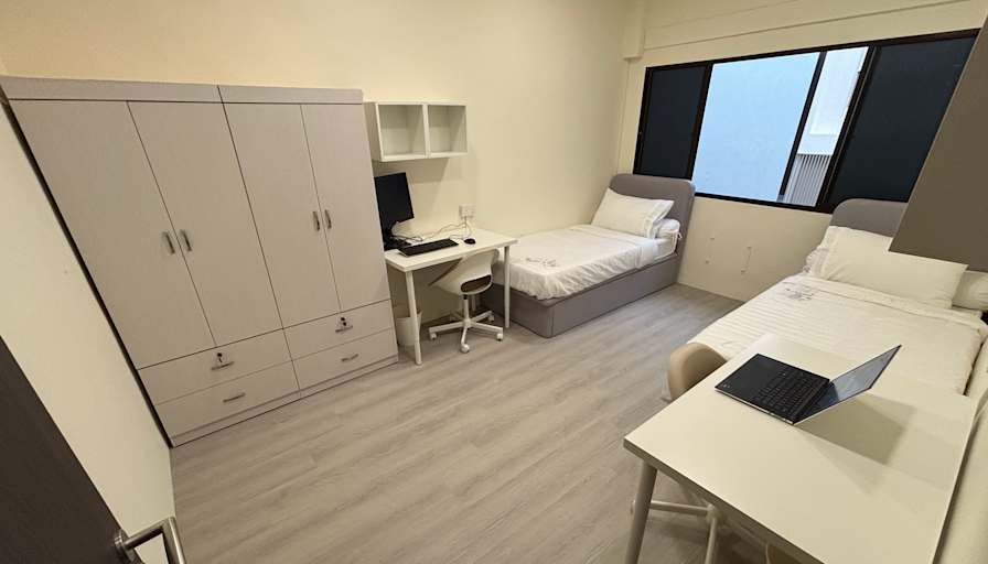 Harry Lee's room