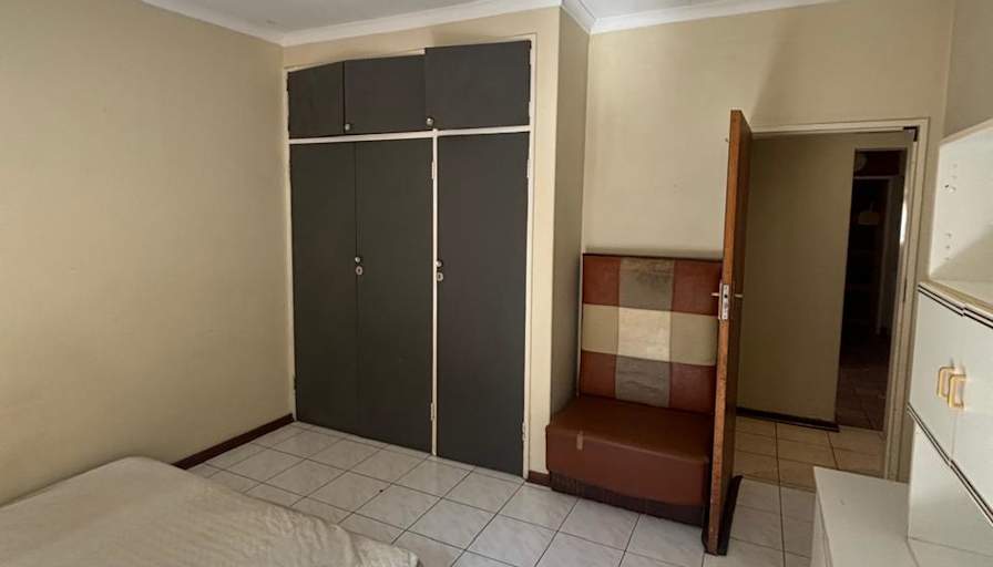 Julien Hanna's room