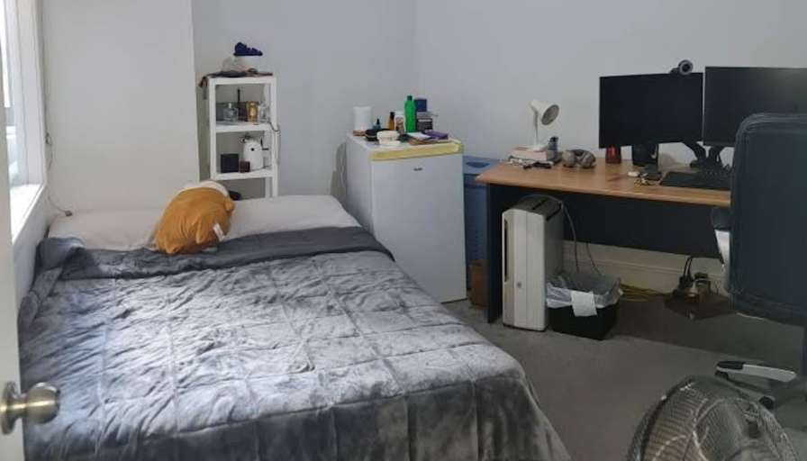 Jui's room