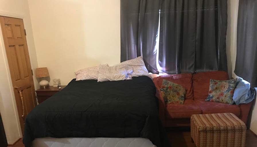 Tom's room