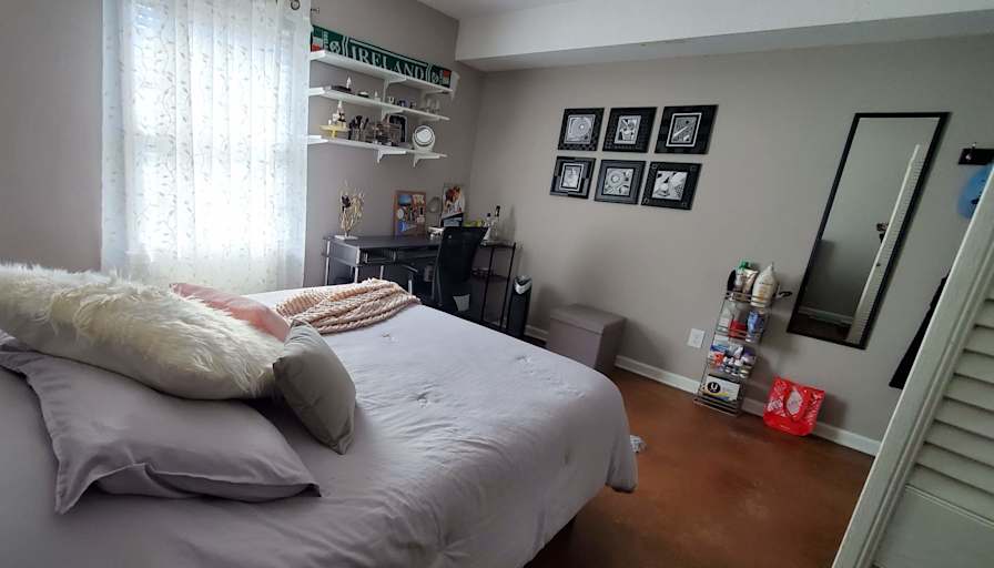Quube's room