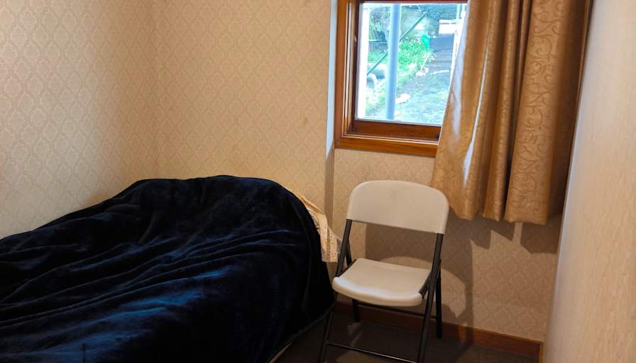Hu's room