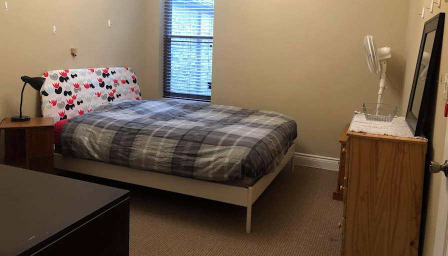 Solange's room