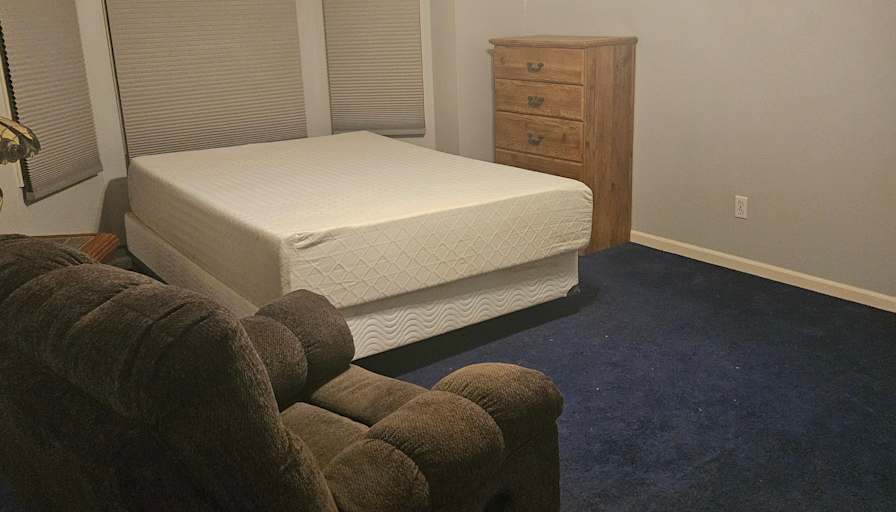 Debra L Kudrycki's room