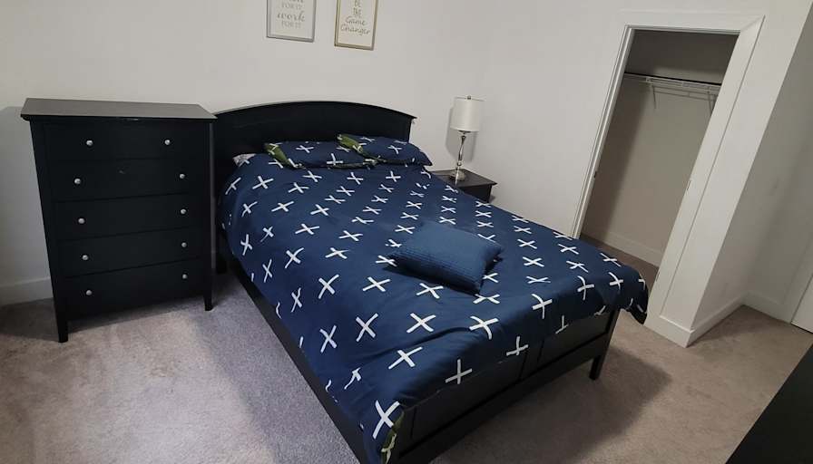 Ken's room