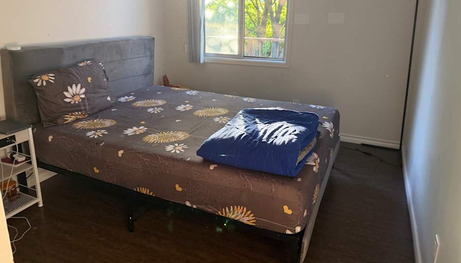 Navpreet Gill's room