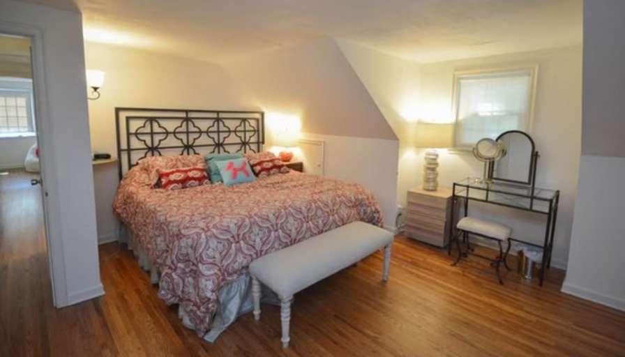 Stephanie's room