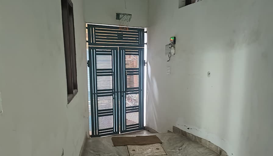 Himanshu Yadav's room