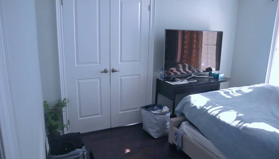 Isa's room