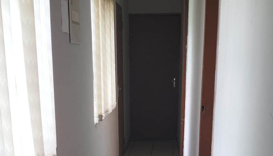 Jeanett's room