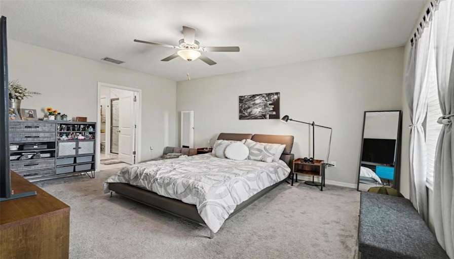 PadSplit's room