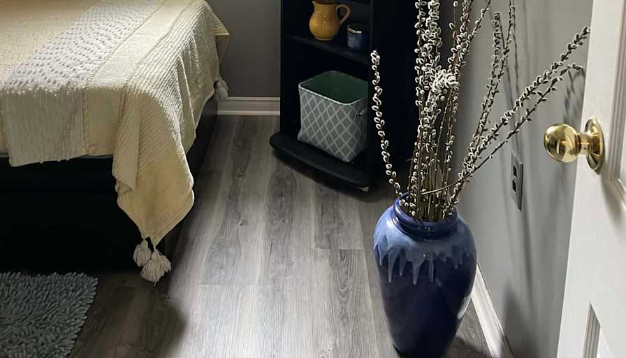 Lynda's room