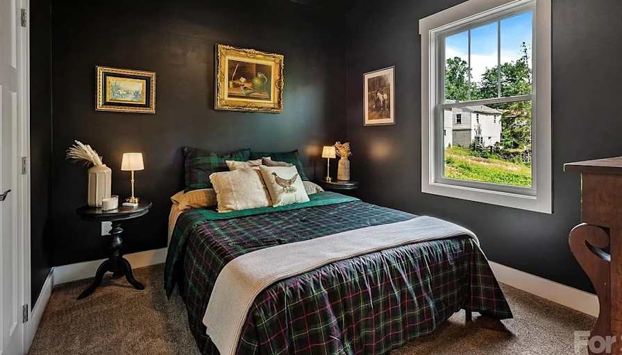 Jacqueline's room