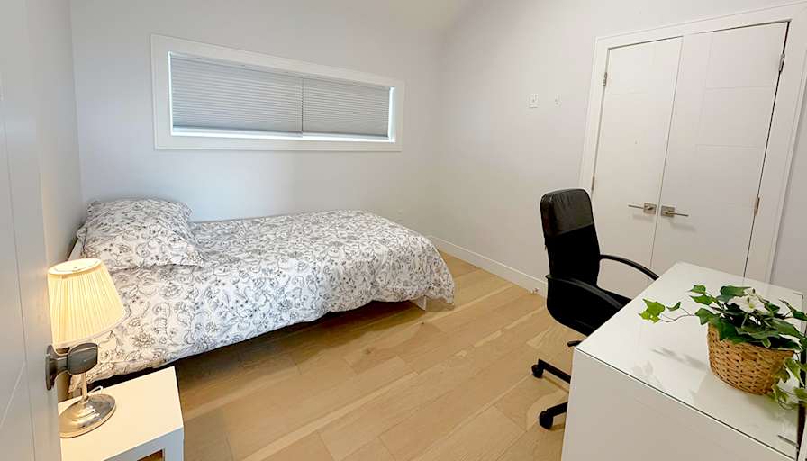 Shahram's room