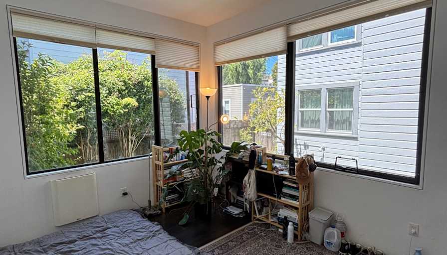 Lisa Lee's room