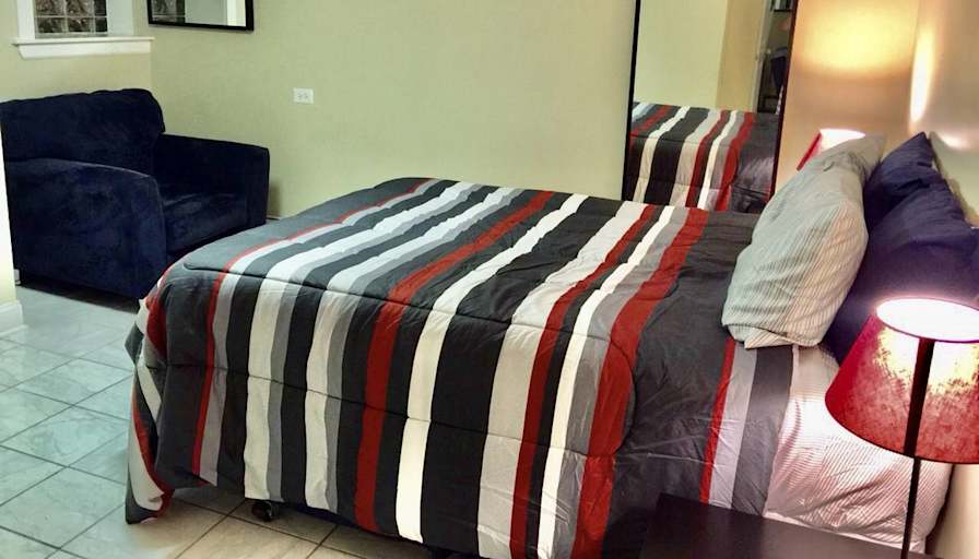 Roommate need's room