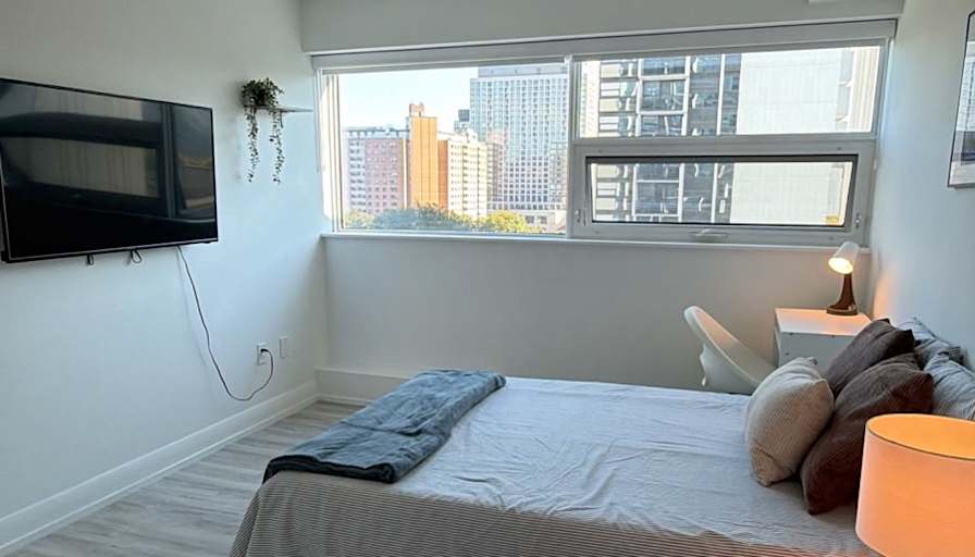 Alona's room