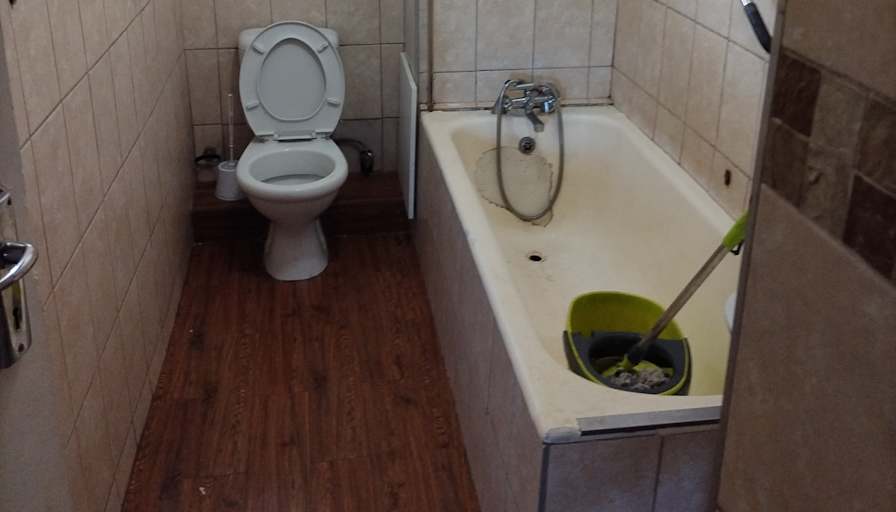 Morne's room