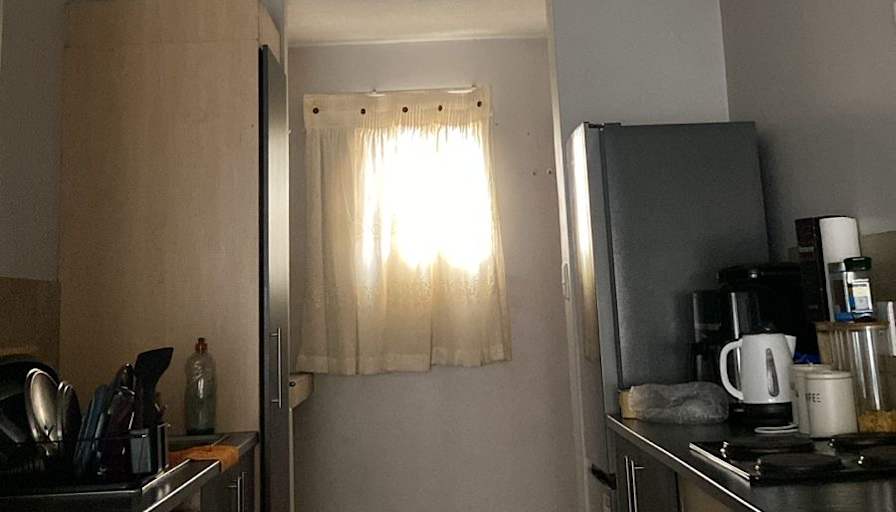 V's room