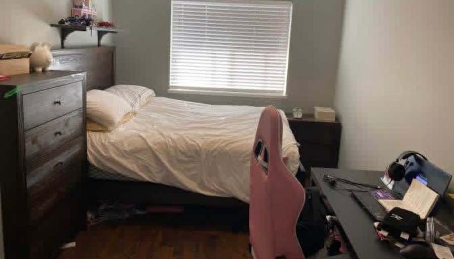 Jenapril Ramos's room