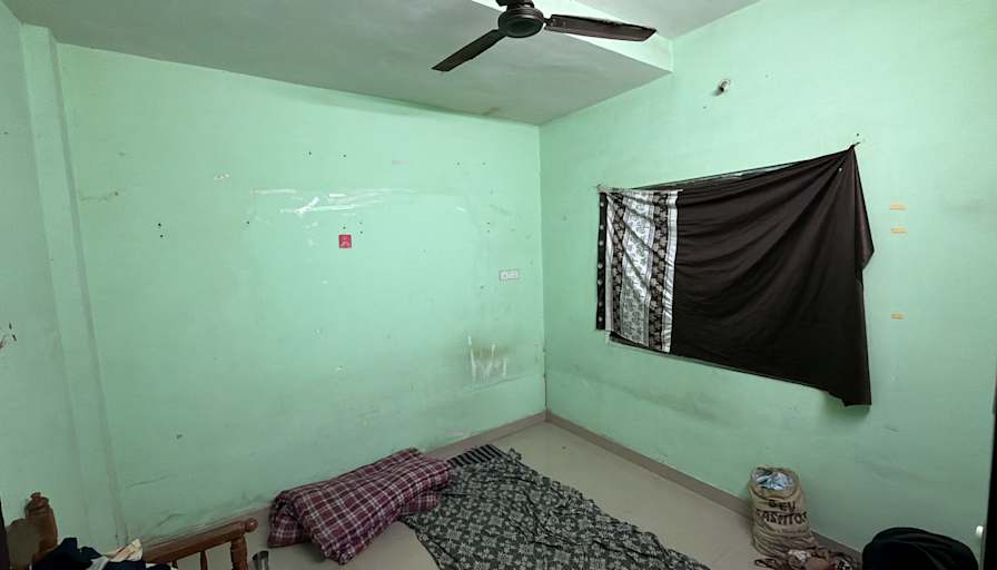 Yogi's room