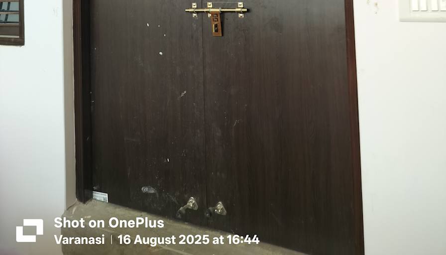 Neeraj kasaudhan's room