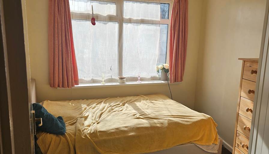 Lizzy's room