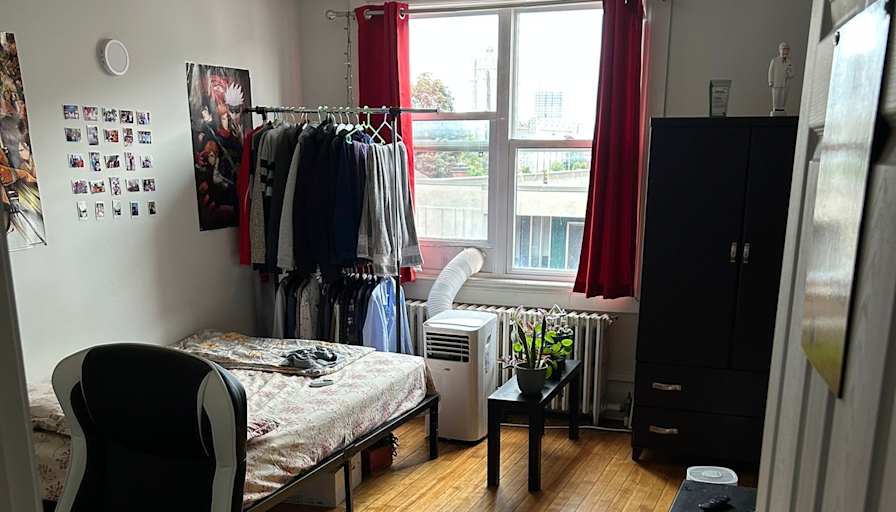 Sakshar Saha's room