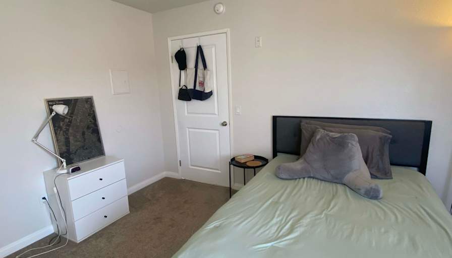 Noelani's room