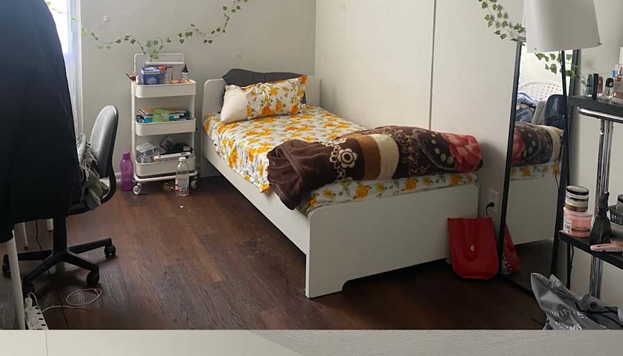 Fairuj Nazia Prethula's room