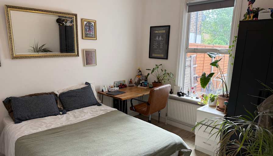 Max's room