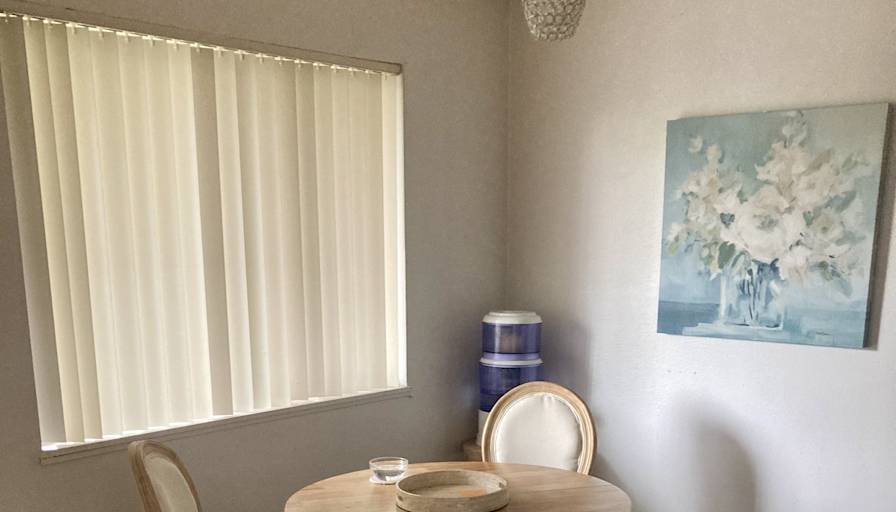 Mary Michopoulos's room