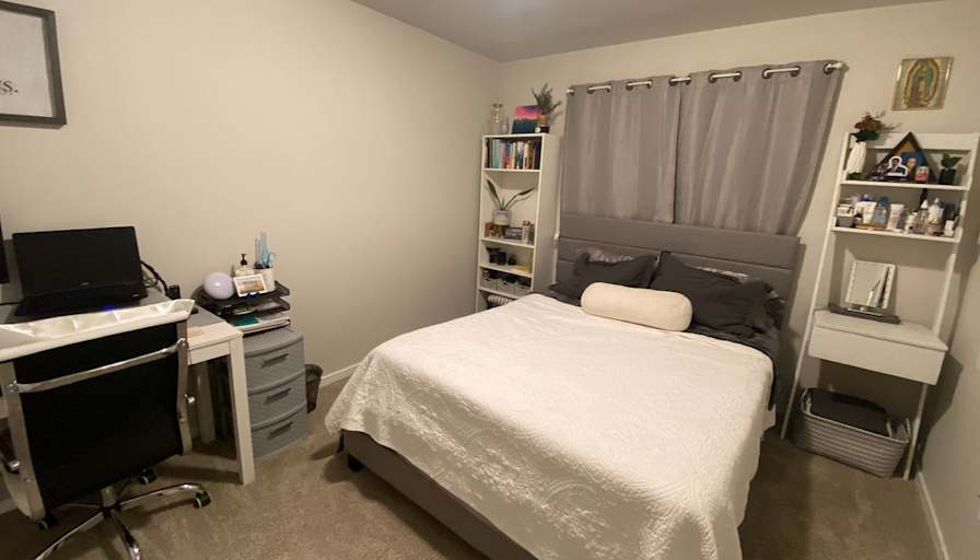 Quelio's room