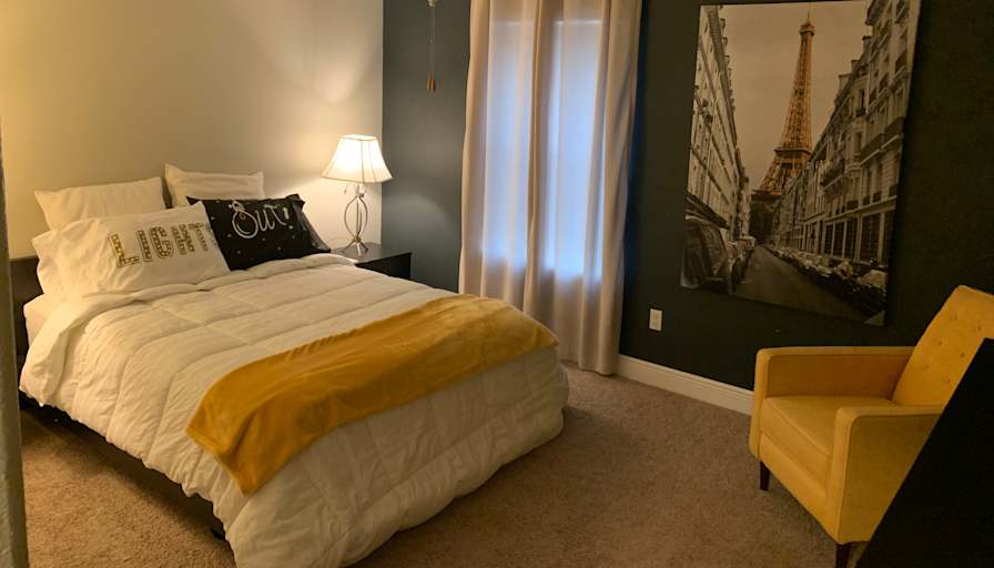 Betzy's room