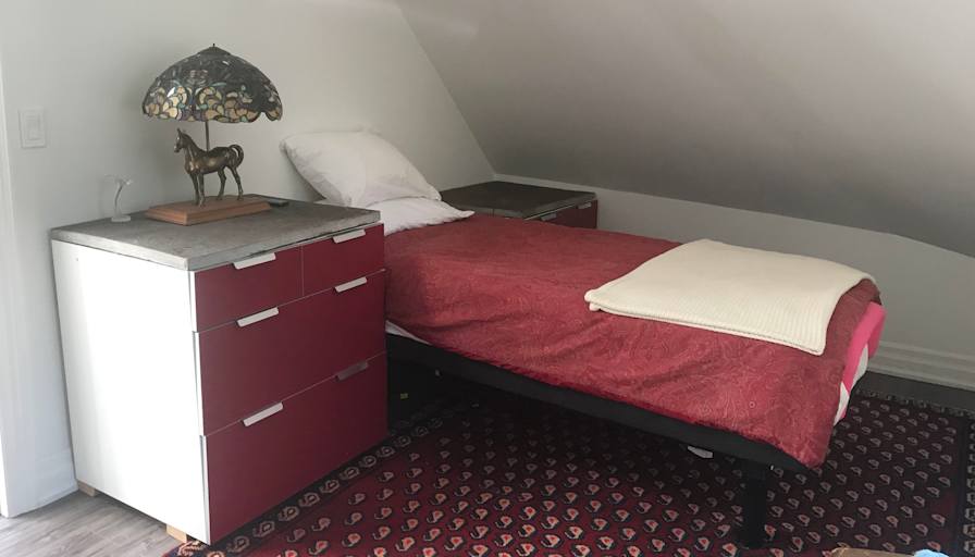 Prescott's room