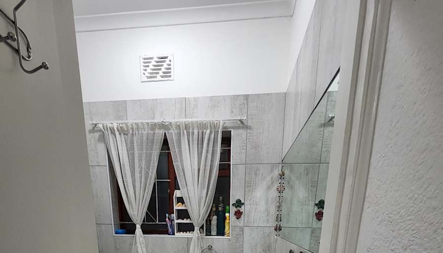 Elana Wright's room