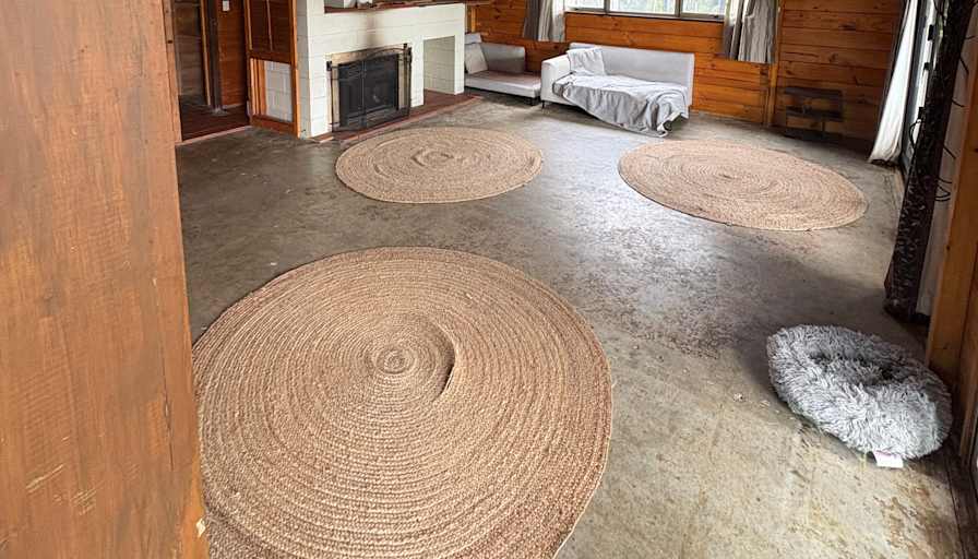 Alan Antony's room