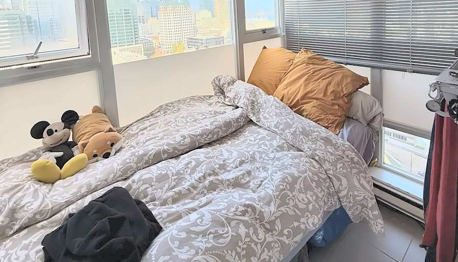 Keish's room