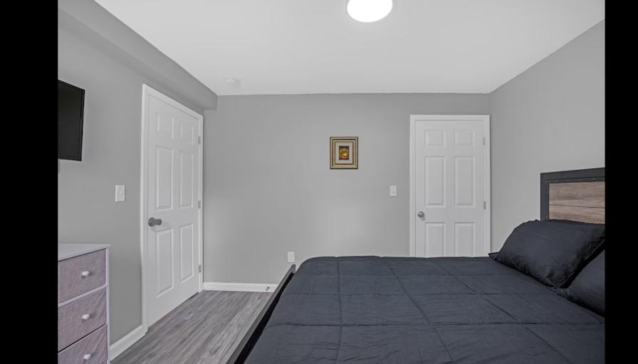 Hikman's room