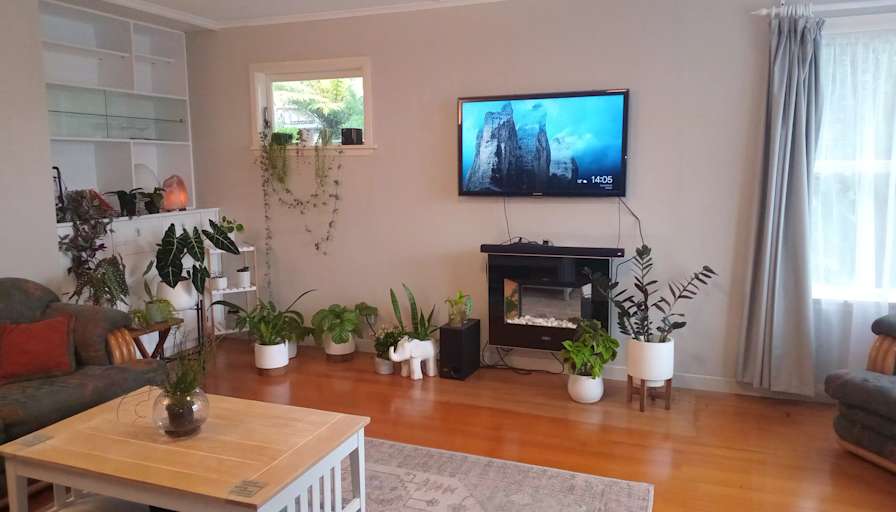 Alex Mackinven's room