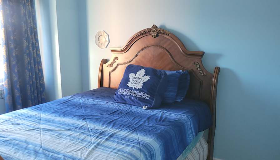 Nicola's room