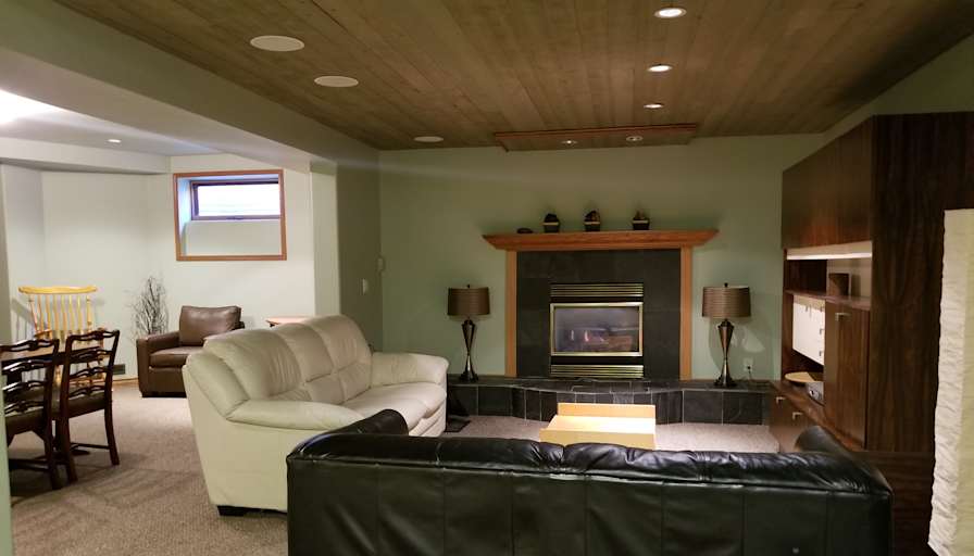 Canmore Room Rental's room