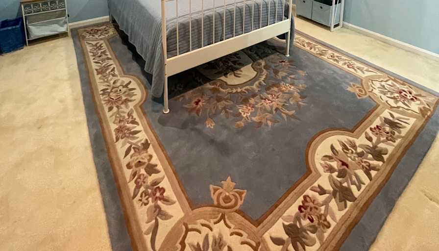Carmen's room