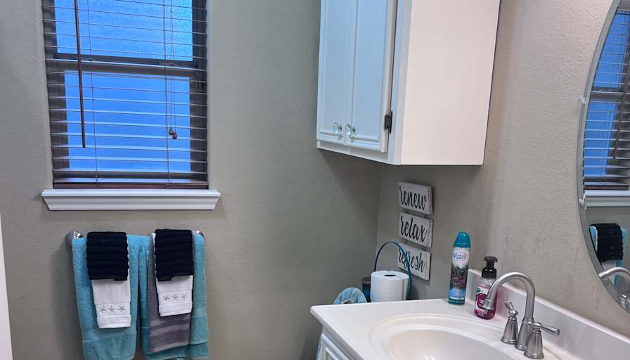 Lynne's room