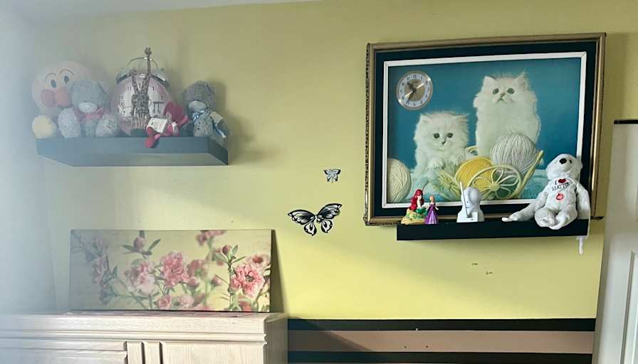 Sharlin's room