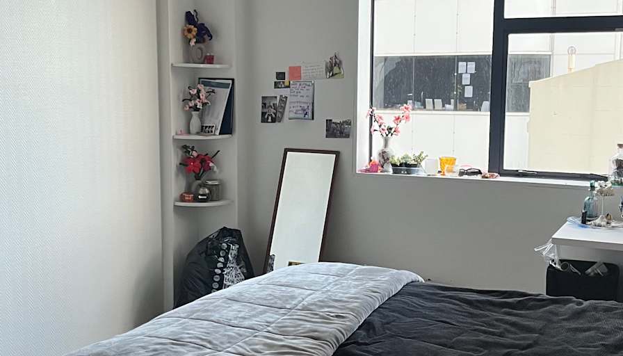 Jahazi Humano's room