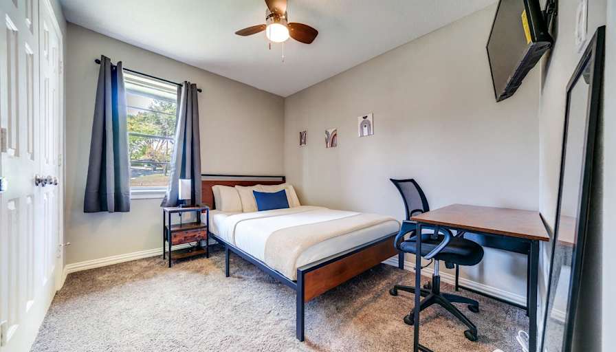 PadSplit's room